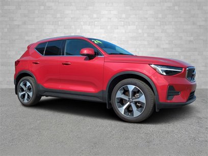 Used 2024 Volvo XC40 B5 Core
