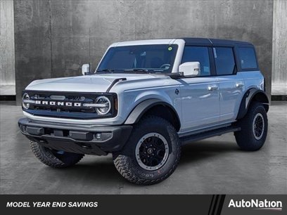 New 2024 Ford Bronco Outer Banks w/ Sasquatch Package