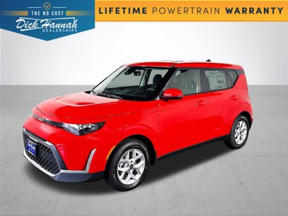 New 2025 Kia Soul LX
