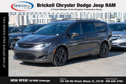Used 2018 Chrysler Pacifica Touring-L Plus