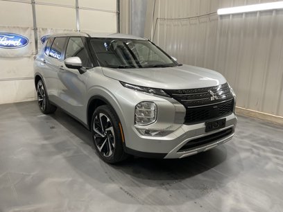 Used 2024 Mitsubishi Outlander SE Black Edition