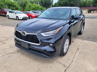 Used 2021 Toyota Highlander LE
