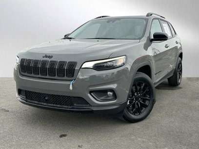 Used 2023 Jeep Cherokee Altitude Lux