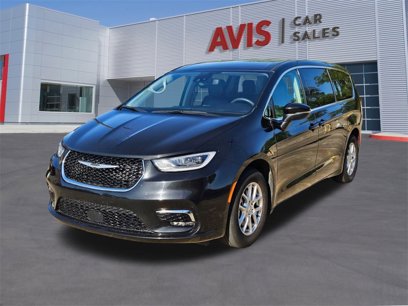 Used 2023 Chrysler Pacifica Touring-L