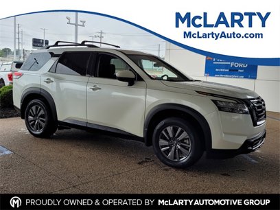 Used 2022 Nissan Pathfinder SV w/ SV Black Package
