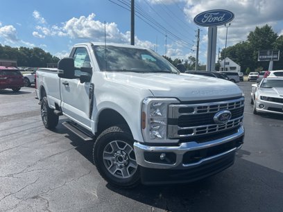 New 2025 Ford F350 XLT