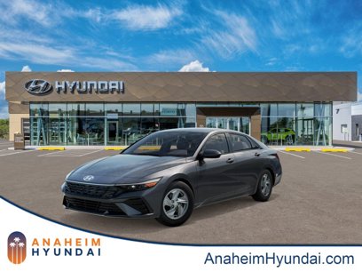 New 2025 Hyundai Elantra SE