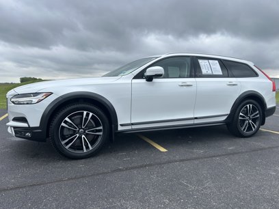 Used 2018 Volvo V90 T5 Cross Country w/ Protection Package Premier