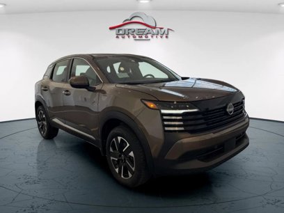 New 2025 Nissan Kicks SV