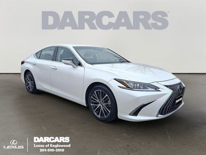 Certified 2022 Lexus ES 350 w/ Premium Package