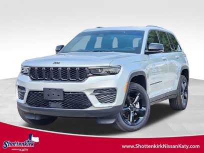 Used 2024 Jeep Grand Cherokee Altitude