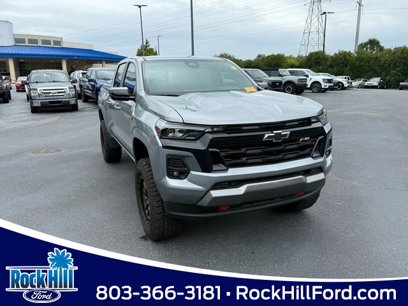 Used 2024 Chevrolet Colorado Z71 w/ Z71 Convenience Package 2