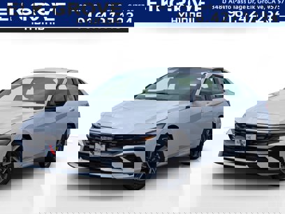 New 2025 Hyundai Elantra SEL