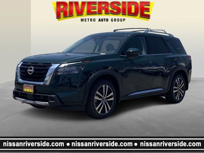 New 2025 Nissan Pathfinder Platinum w/ Cargo Package