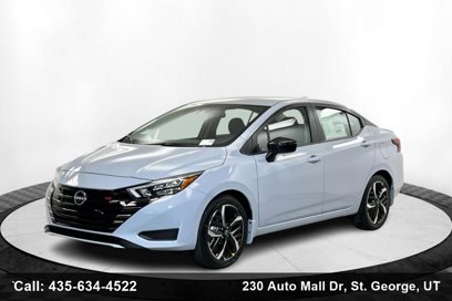 New 2025 Nissan Versa SR w/ Trunk Package