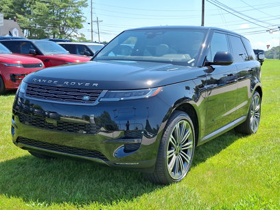 New 2025 Land Rover Range Rover Sport SE