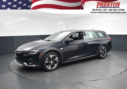 Used 2018 Buick Regal Essence w/ Driver Confidence Package #1