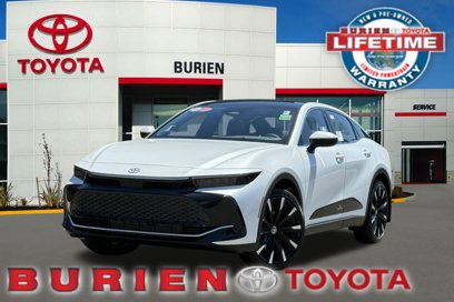 New 2025 Toyota Crown Platinum