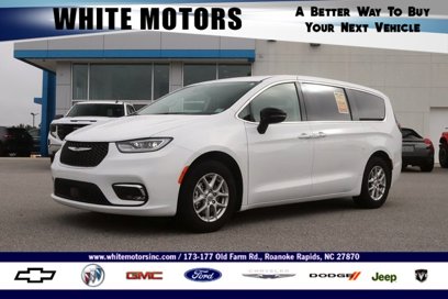 Used 2024 Chrysler Pacifica Touring-L