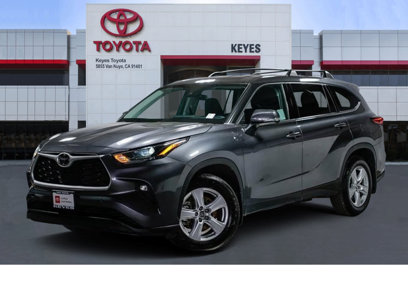 Certified 2022 Toyota Highlander LE