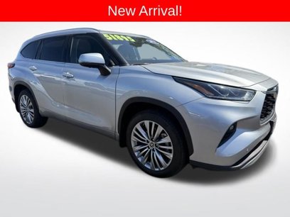 Used 2023 Toyota Highlander Platinum