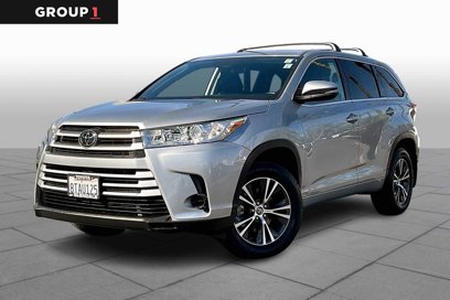 Used 2018 Toyota Highlander LE