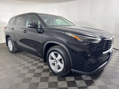 Used 2023 Toyota Highlander LE