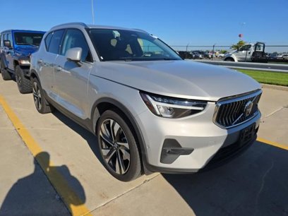 Certified 2025 Volvo XC40 B5 Plus