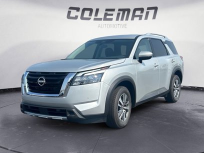 New 2025 Nissan Pathfinder SL