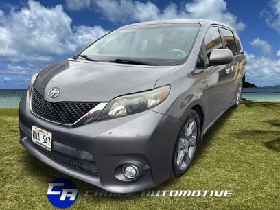 Used 2014 Toyota Sienna SE