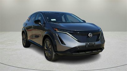 New 2025 Nissan Ariya FWD