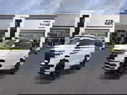 New 2025 Lincoln Navigator Reserve w/ Jet Appearance Package