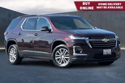 Used 2023 Chevrolet Traverse LT