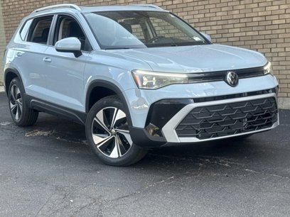 New 2025 Volkswagen Taos SE