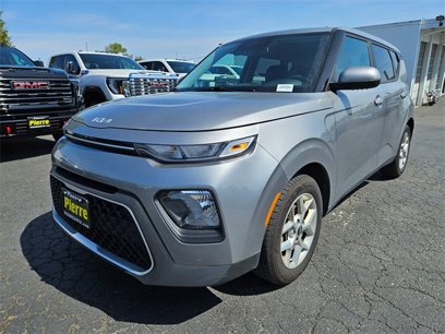 Used 2022 Kia Soul LX w/ Technology Package