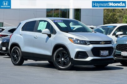 Used 2022 Chevrolet Trax LS w/ Tint and Cruise Package