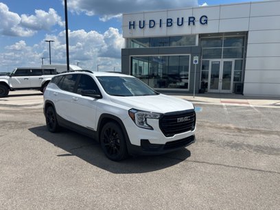 Used 2023 GMC Terrain SLE w/ Driver Convenience Package