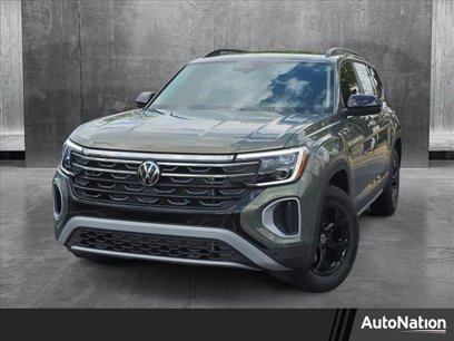 New 2025 Volkswagen Atlas Peak Edition SE