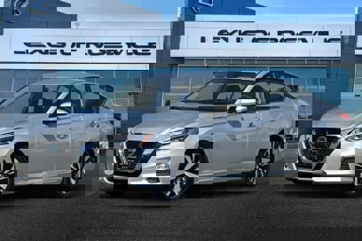 Used 2022 Nissan Altima 2.5 SV