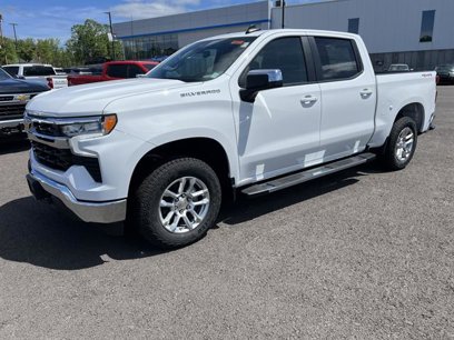 New 2025 Chevrolet Silverado 1500 LT w/ Convenience Package II