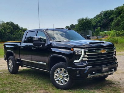 New 2025 Chevrolet Silverado 3500 High Country w/ Technology Package