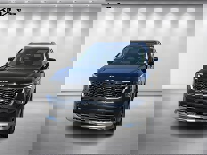 New 2025 Kia Sorento S w/ Panoramic Sunroof Package