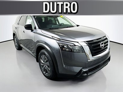 New 2025 Nissan Pathfinder S