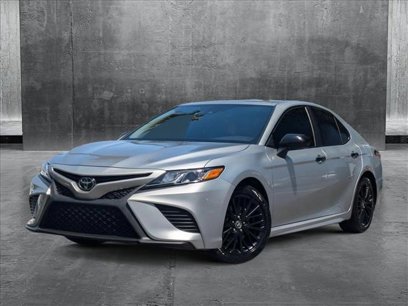 Used 2020 Toyota Camry SE w/ Carpet Mat Package