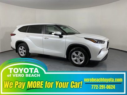 Used 2023 Toyota Highlander LE
