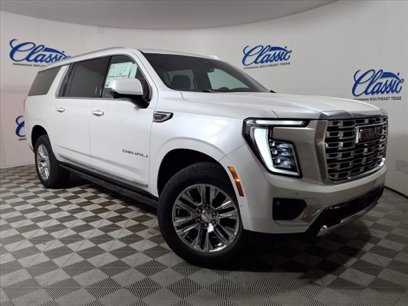 New 2025 GMC Yukon XL Denali w/ Sun & Power Step Package