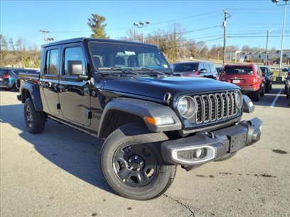 New 2025 Jeep Gladiator Sport