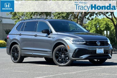 Used 2022 Volkswagen Tiguan SE R-Line