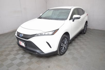 Certified 2022 Toyota Venza LE