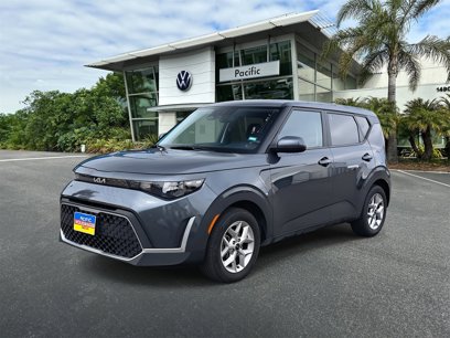 Used 2023 Kia Soul LX w/ Option Group 015